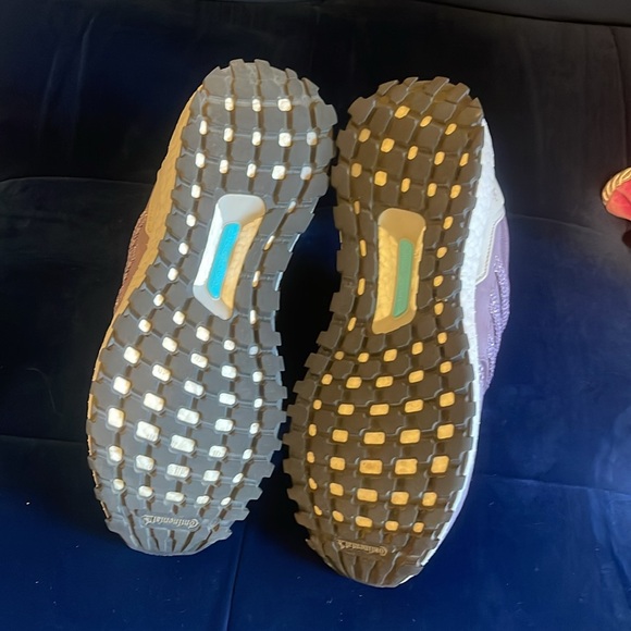 Adidas Ultraboost running shoes - Picture 7 of 7